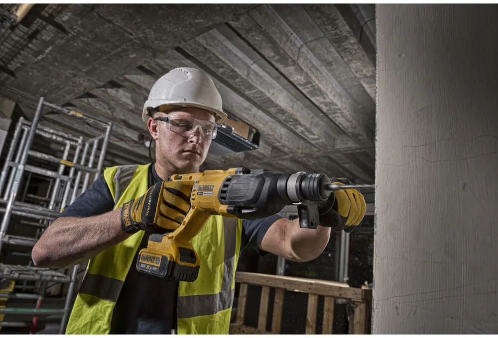 Перфоратор акумуляторний безщітковий SDS-Plus DeWALT DCH133NT — Уцінка — фото 2